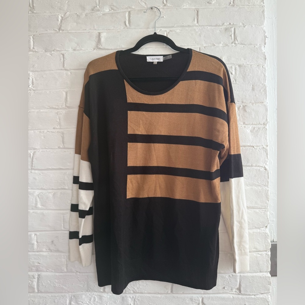 Calvin Klein women’s large color block knit long sleeve sweater